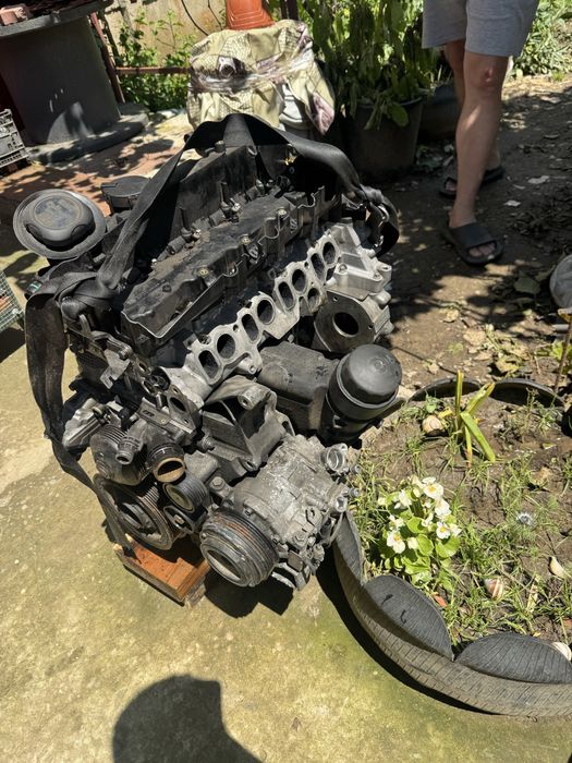 Vand motoare de bmw n47 plus cutie de viteze automata 6hp