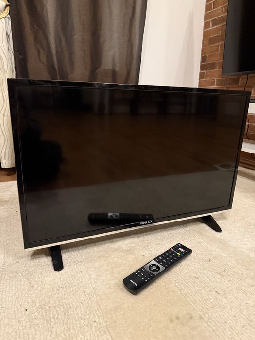 Televizor smart 80 cm Finlux 32FLYR277S