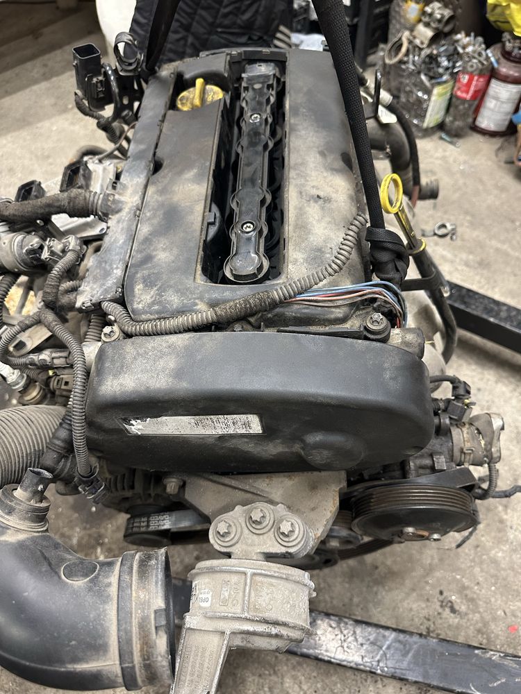 Двигател 1.6i Z16XER за Opel