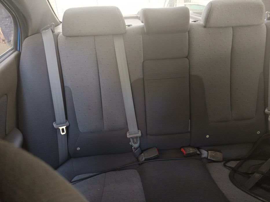Hyundai Elantra-2004