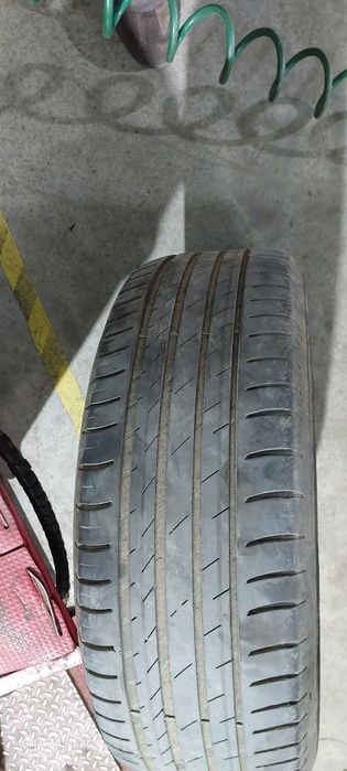 Anvelope vara 235/55 R18