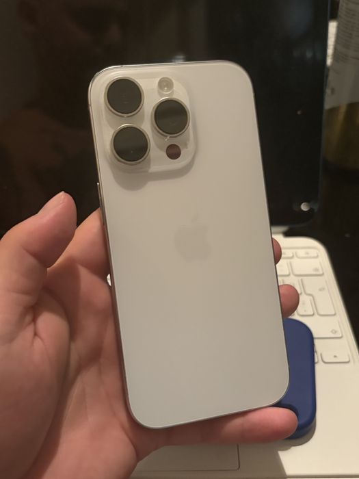 iPhone 16 Pro 512GB White
