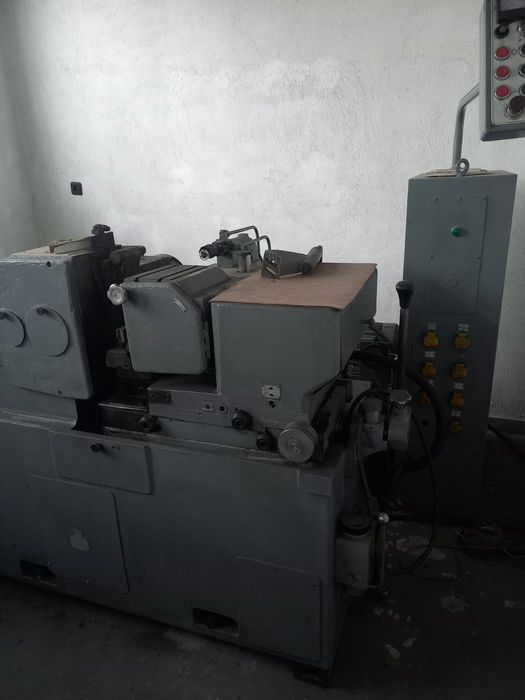 Шлайф машина безцентрова