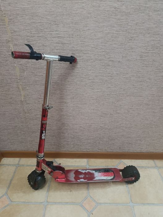 Срочно Продам самокат металлический