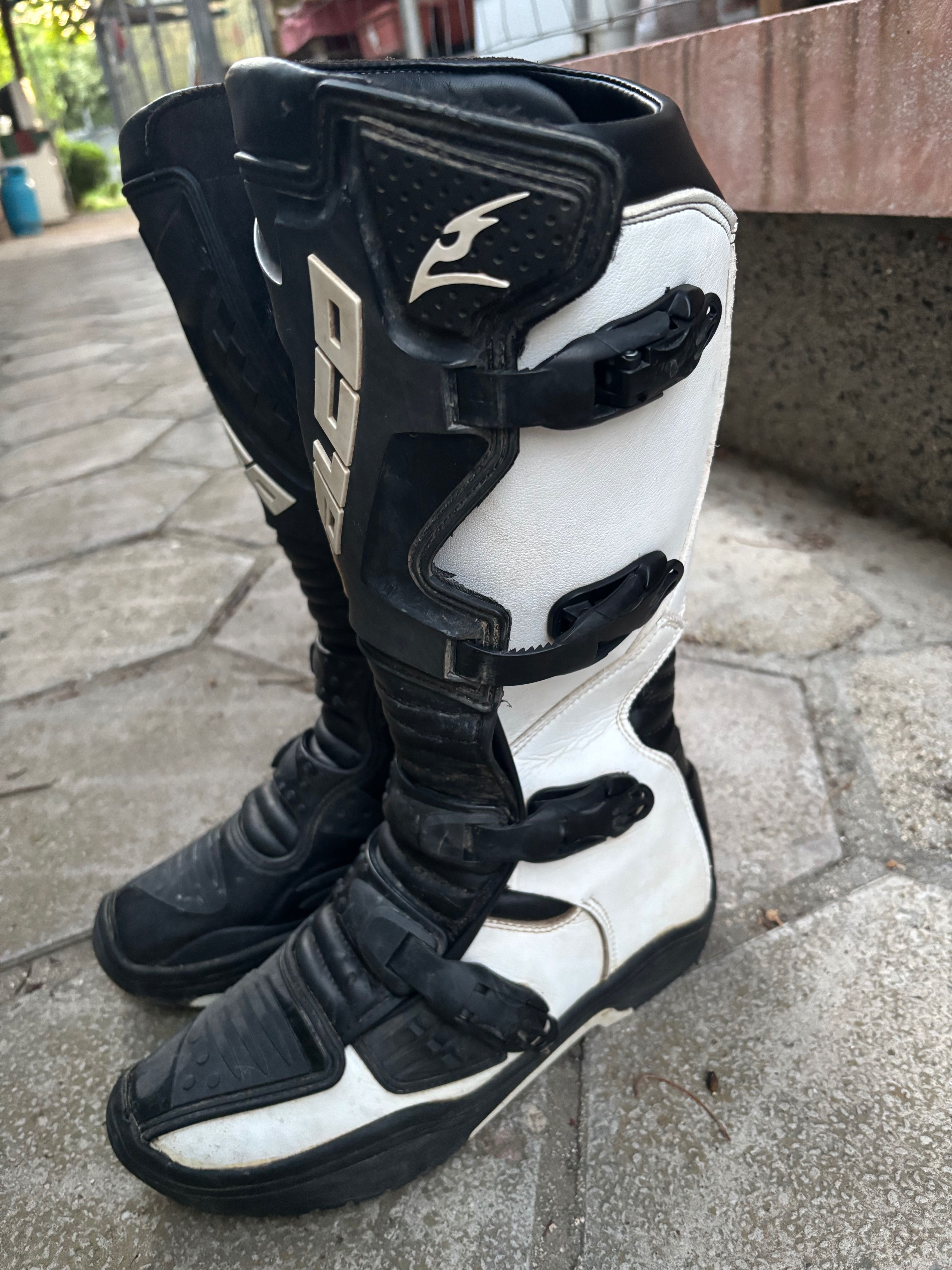 Кросови ботуши Falco