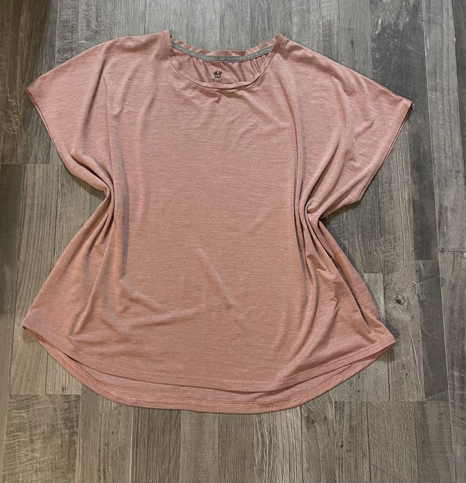 Дамски тениски,туника и къси панталонки