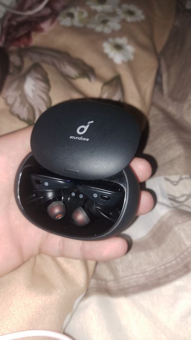 Vând căști wireless Anker Soundcore liberty pro 2