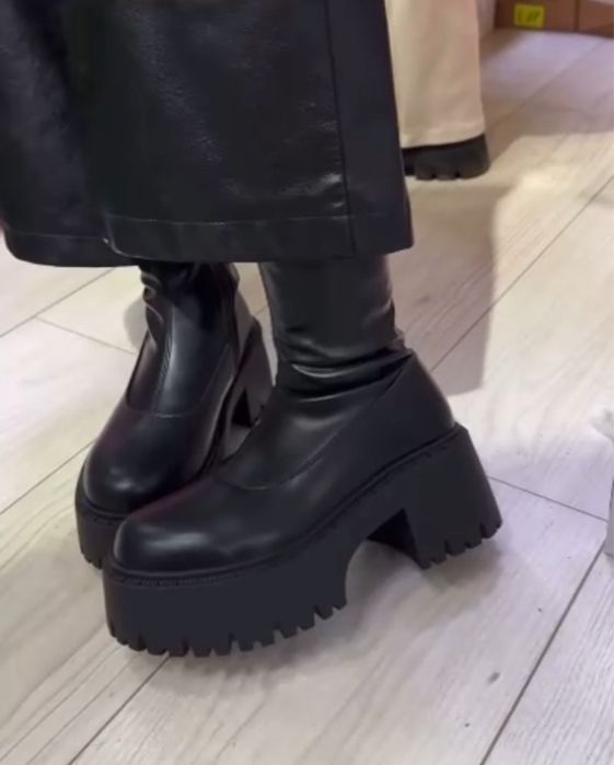 Продам зимние сапаги