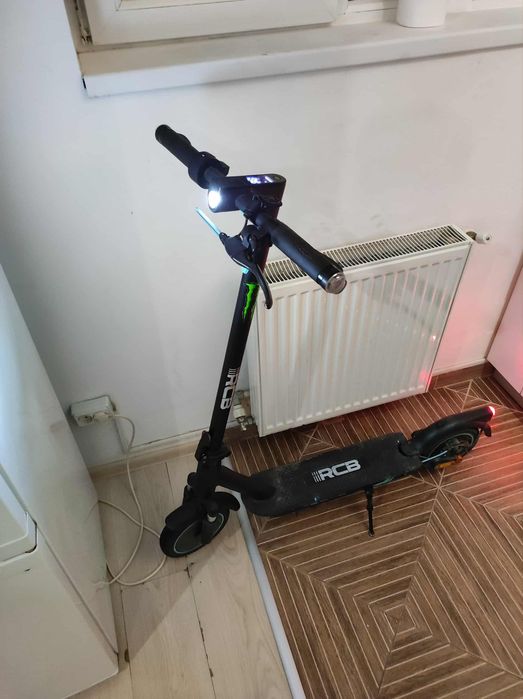 Trotinetă electrică cu 4 trepte viteza, 350w, 25km/h