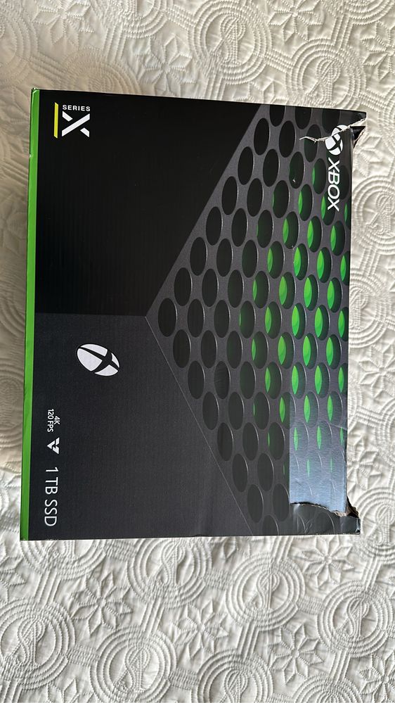 Продам Xbox series X 1tb