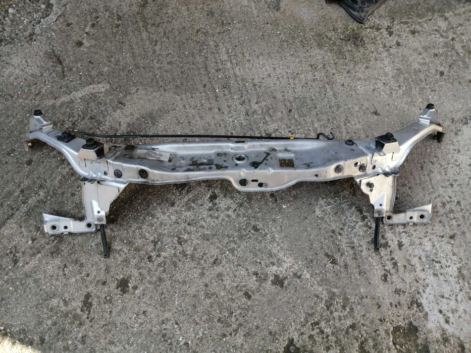 traversa superioara + ochelari Opel Zafira B 40 lei