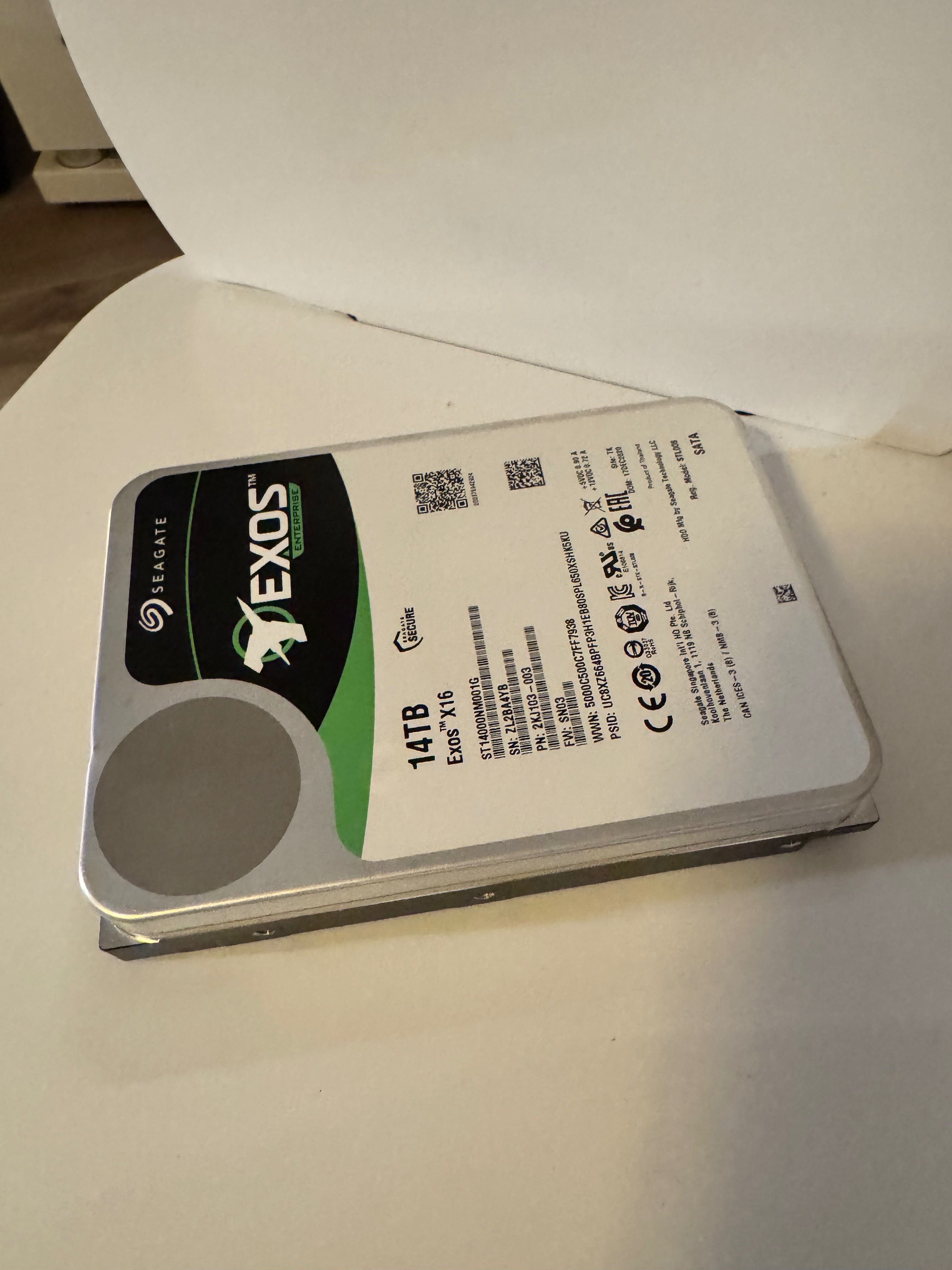 *Гаранция!* Seagate Exos X16 14TB SATA HDD - Вътрешен твърд диск