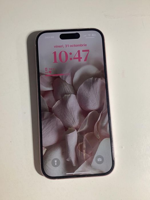 Vând iPhone 15 cumpărat de nou
