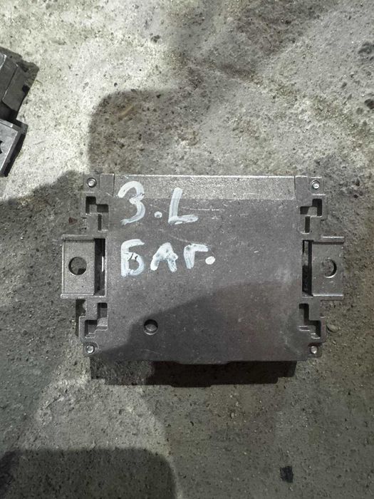 антена усилвател модул за задна лява врата AUDI A8 2019г.