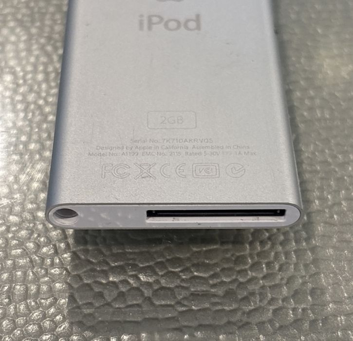 Apple Ipod nano 2 гб
