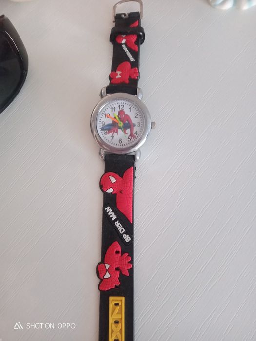 Продам или обменяю детские часы новые