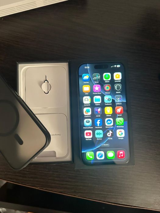 Iphone 16 pro black
