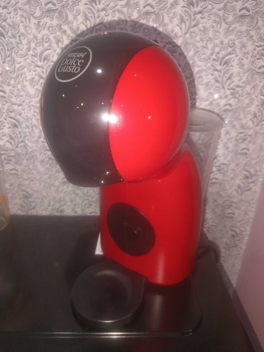 Кафемашина Dolce Gusto с капсули