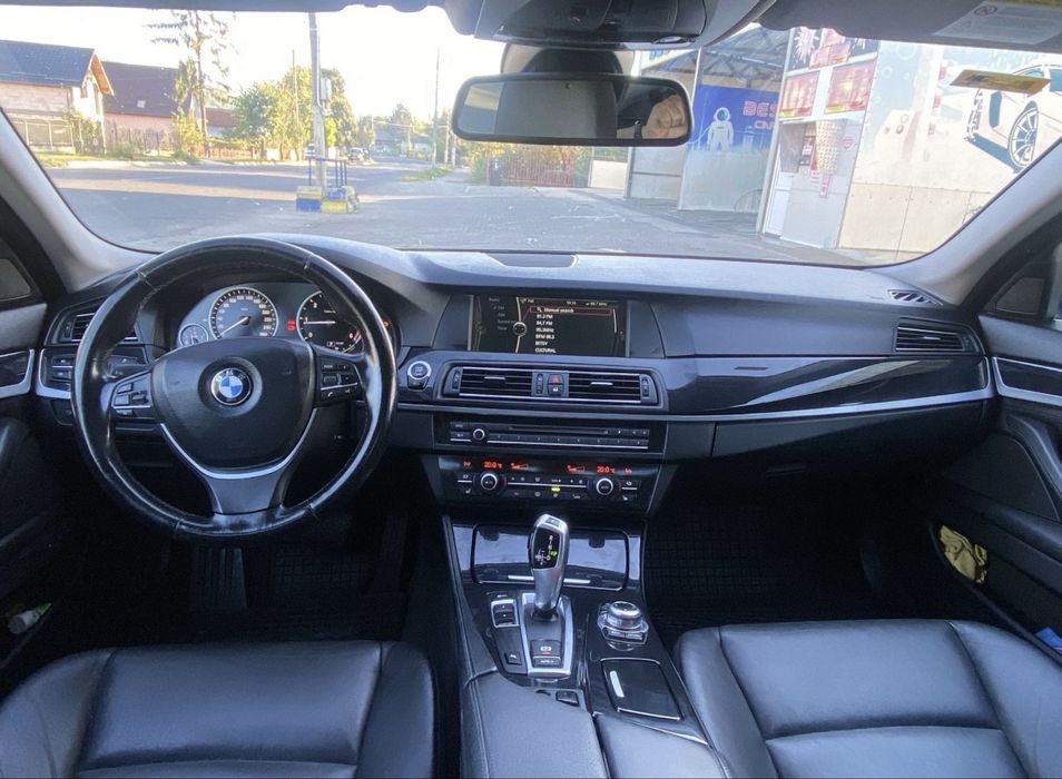 Vând BMW F10 520d