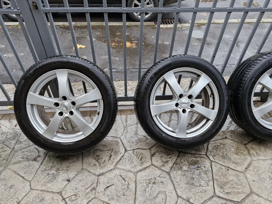 Vand jante aliaj 17 echipate cu cauciucuri vara