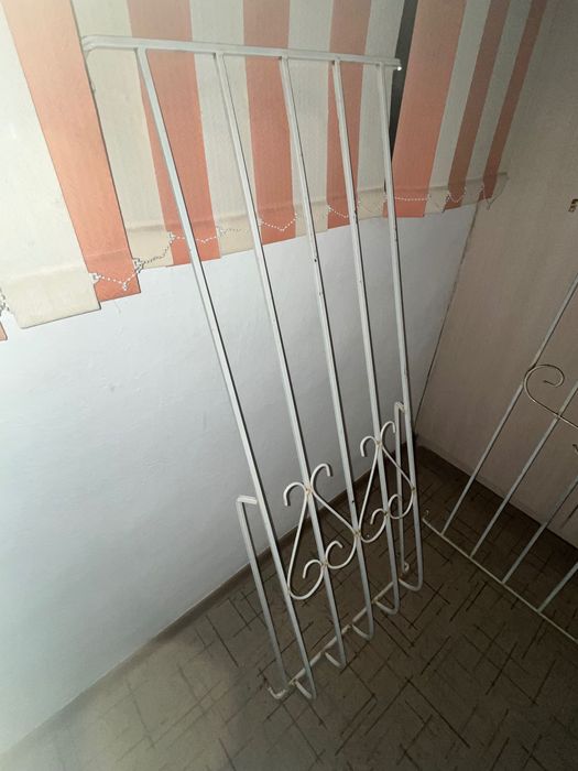 Продам 2 решетки на окна