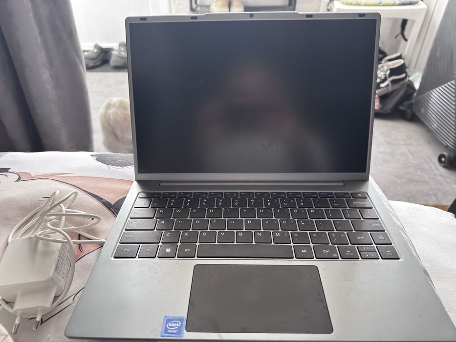 Продам ноутбук Hydra