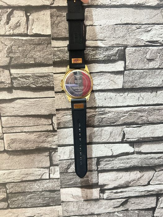 Дамски часовник guess stell