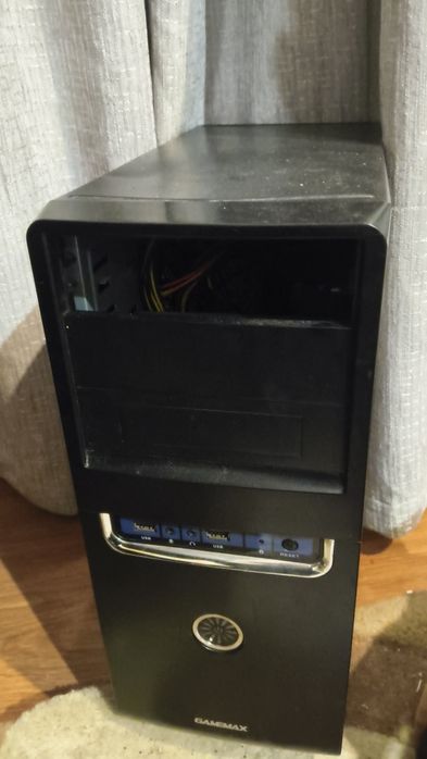 Офисный, шустрый компьютер.