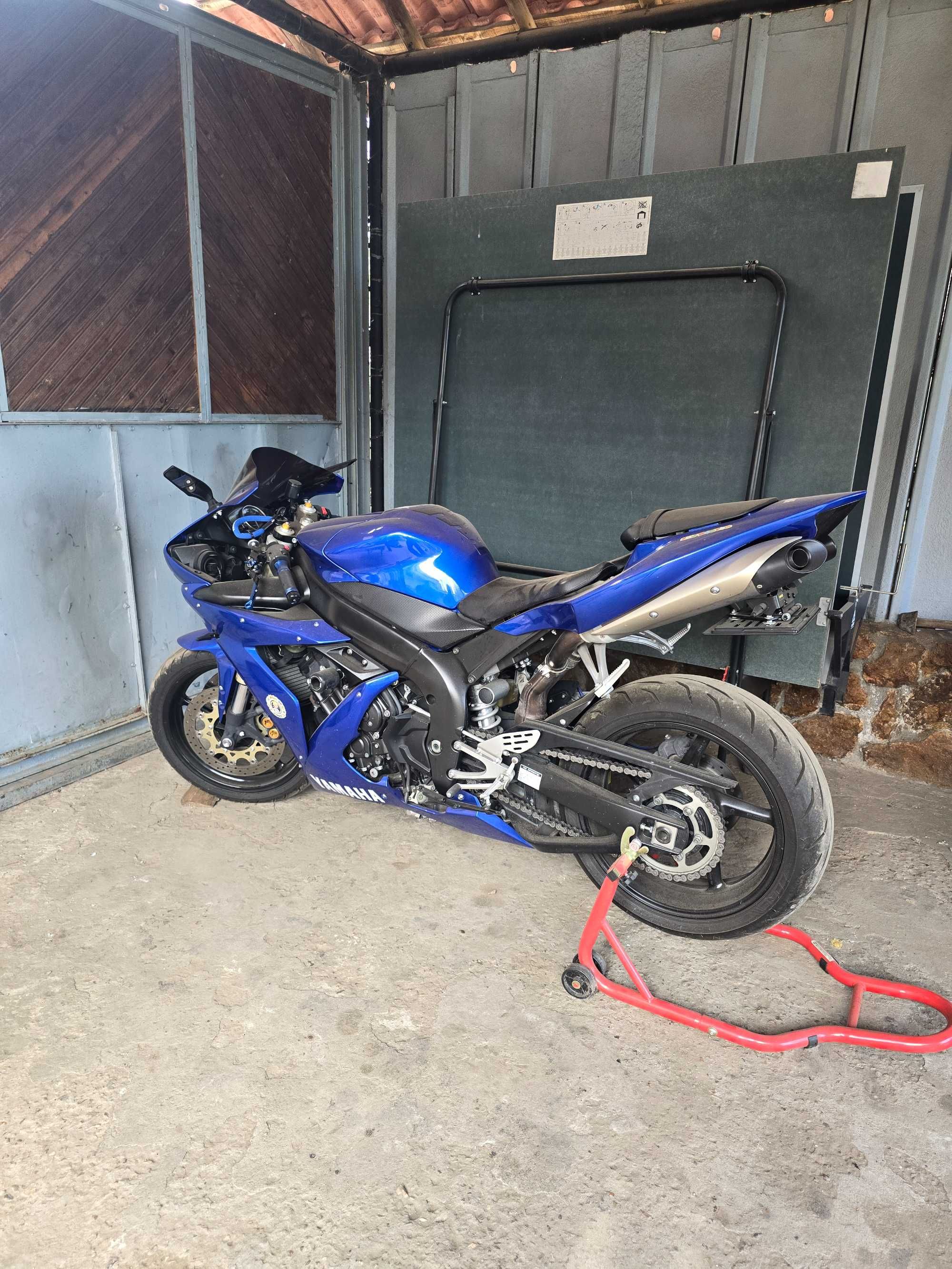 Yamaha R1 Yamaha