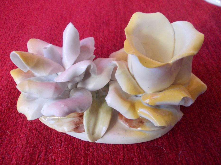 Cinci piese bibelouri de portelan