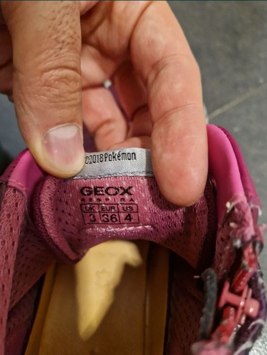 adidasi geox piele marime 36 fete fata copii impecabil Pikachu picaciu