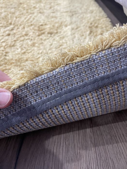 Vând covor pufos URGENT