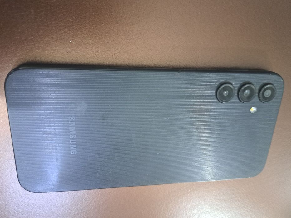 Продам Samsung A14. 64гб в хорошем состояний