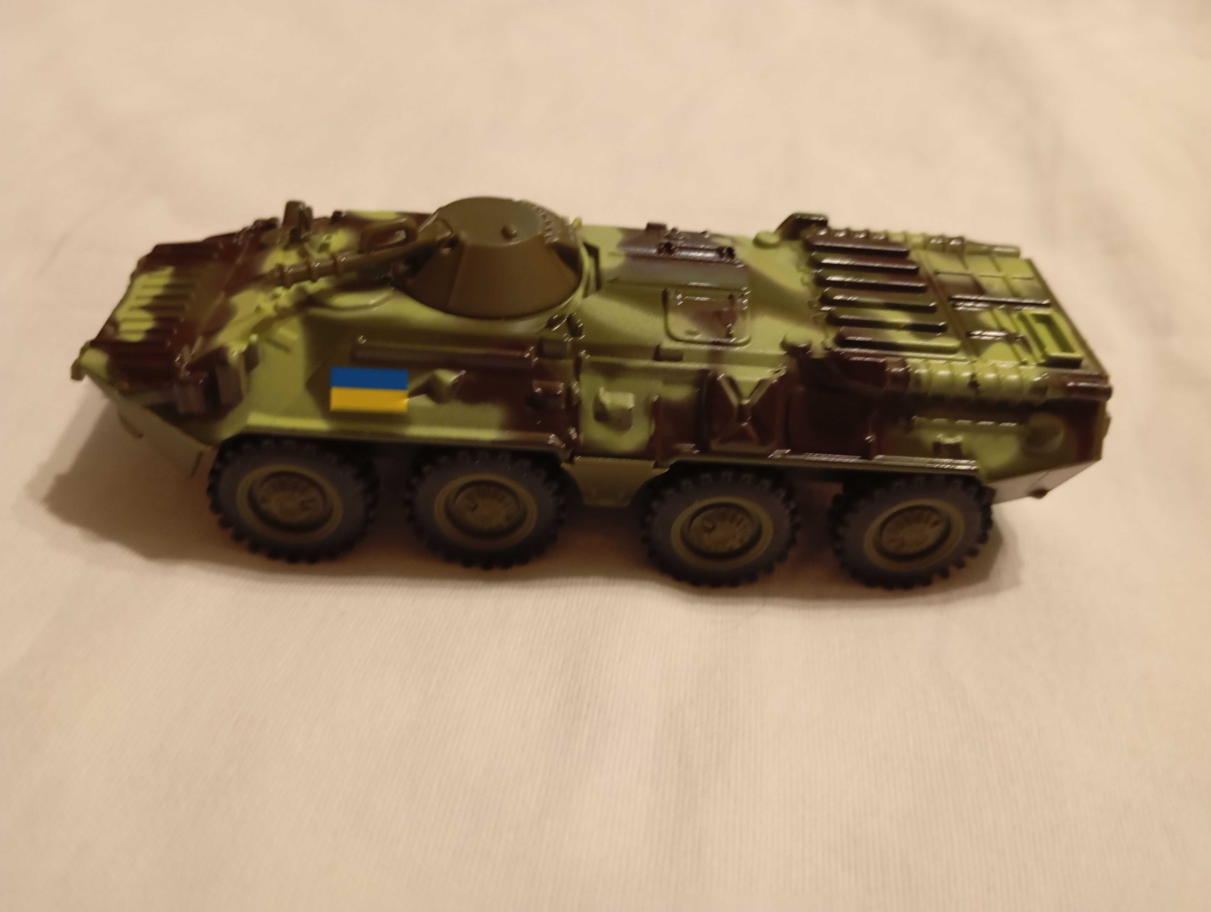 БТР макет в мащаб 1:43