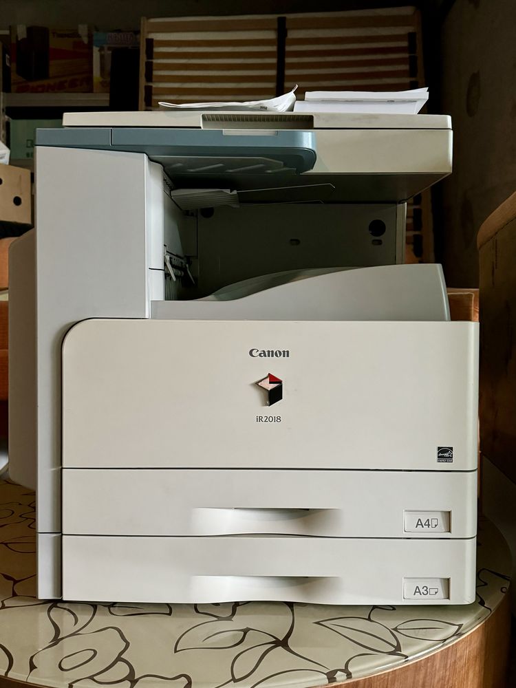 Canon - професионален офис принтер/скенер А3/А4.