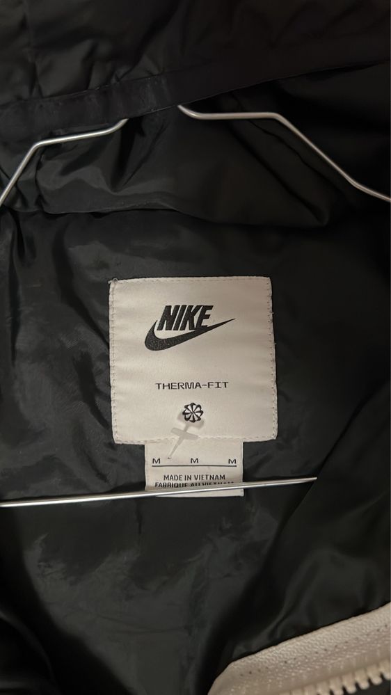 Nike якета 100% оргинални “Разпродажба”