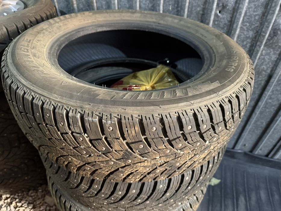 Triangle 215/60R16