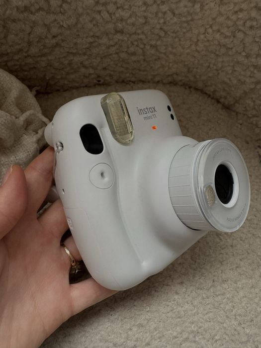 Инстантен фотоапарат Fujifilm Instax mini 11