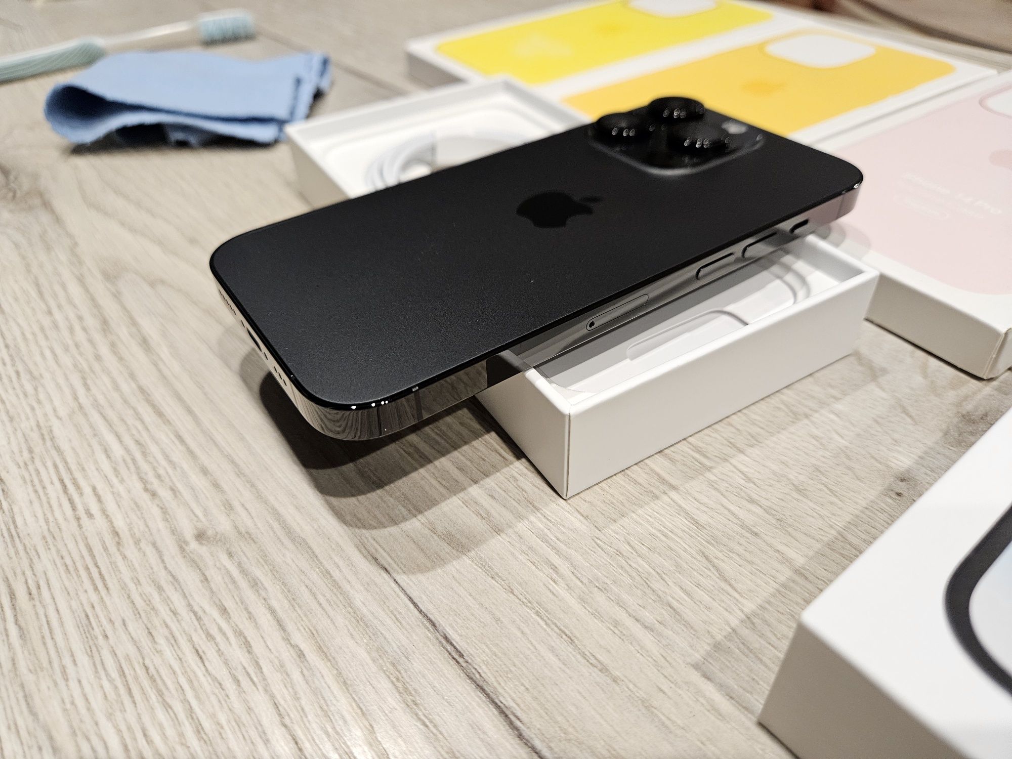 iPhone 14pro 128gb