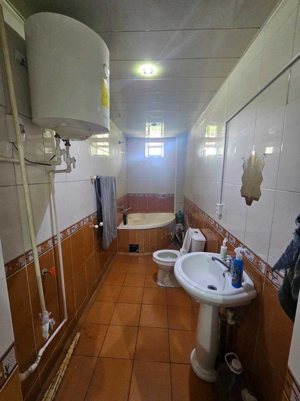 Продаётся 2х комн квартира на 1 этаже Ор-р Хамкорбанк