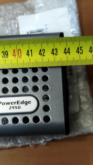 Dell PowerEdge 2950  Капак - Рамка за сървър Нова с ключ