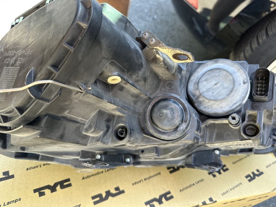 Vand far dreapta Golf 6 europa