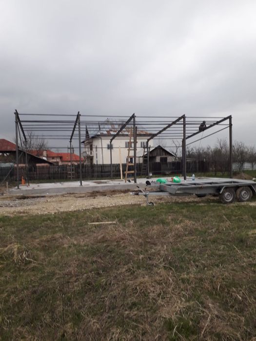 Vand hala metalică Avem pe stoc 
Asiguram transport și montaj Dorim se