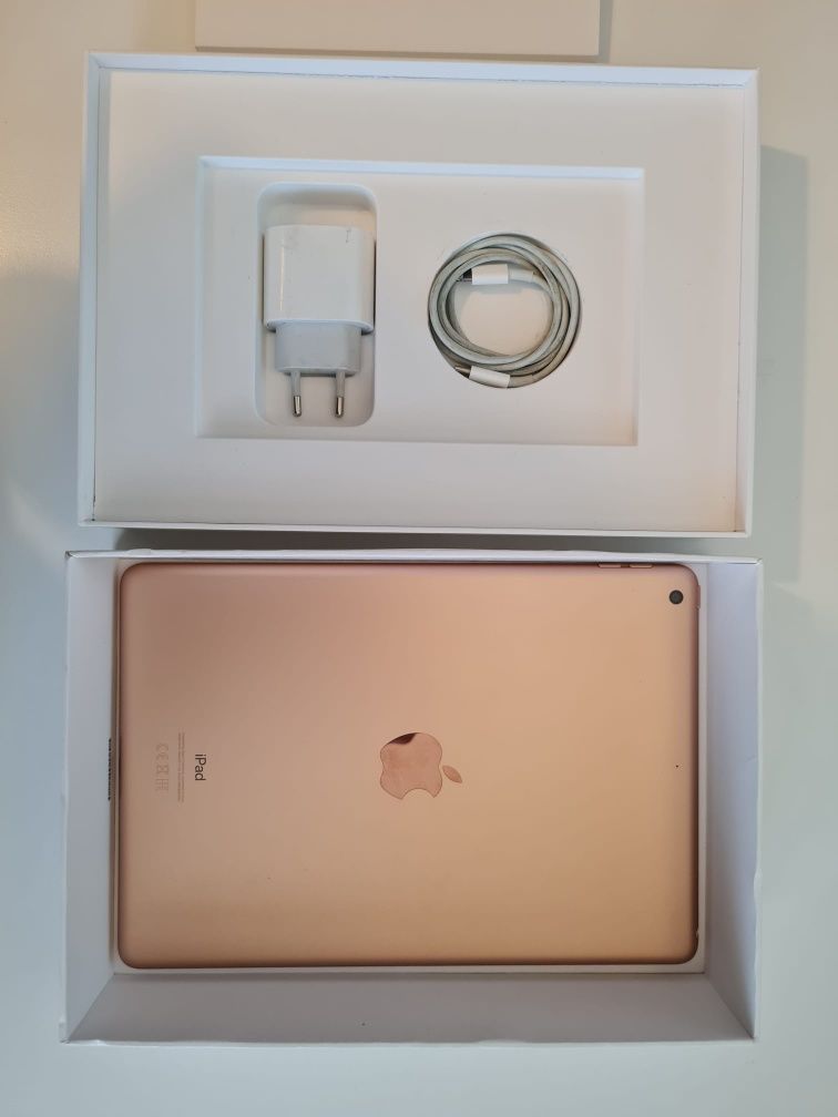 Ipad 8th gen 128 GB  Rose Gold + Tastatura + Stylus + Husa + Mouse