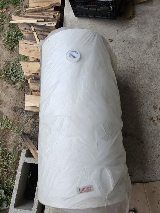 Boiler electric pentru apa calda