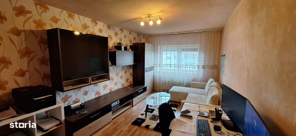 Apartament 3 camere, decomandat, zona Parc Olosig