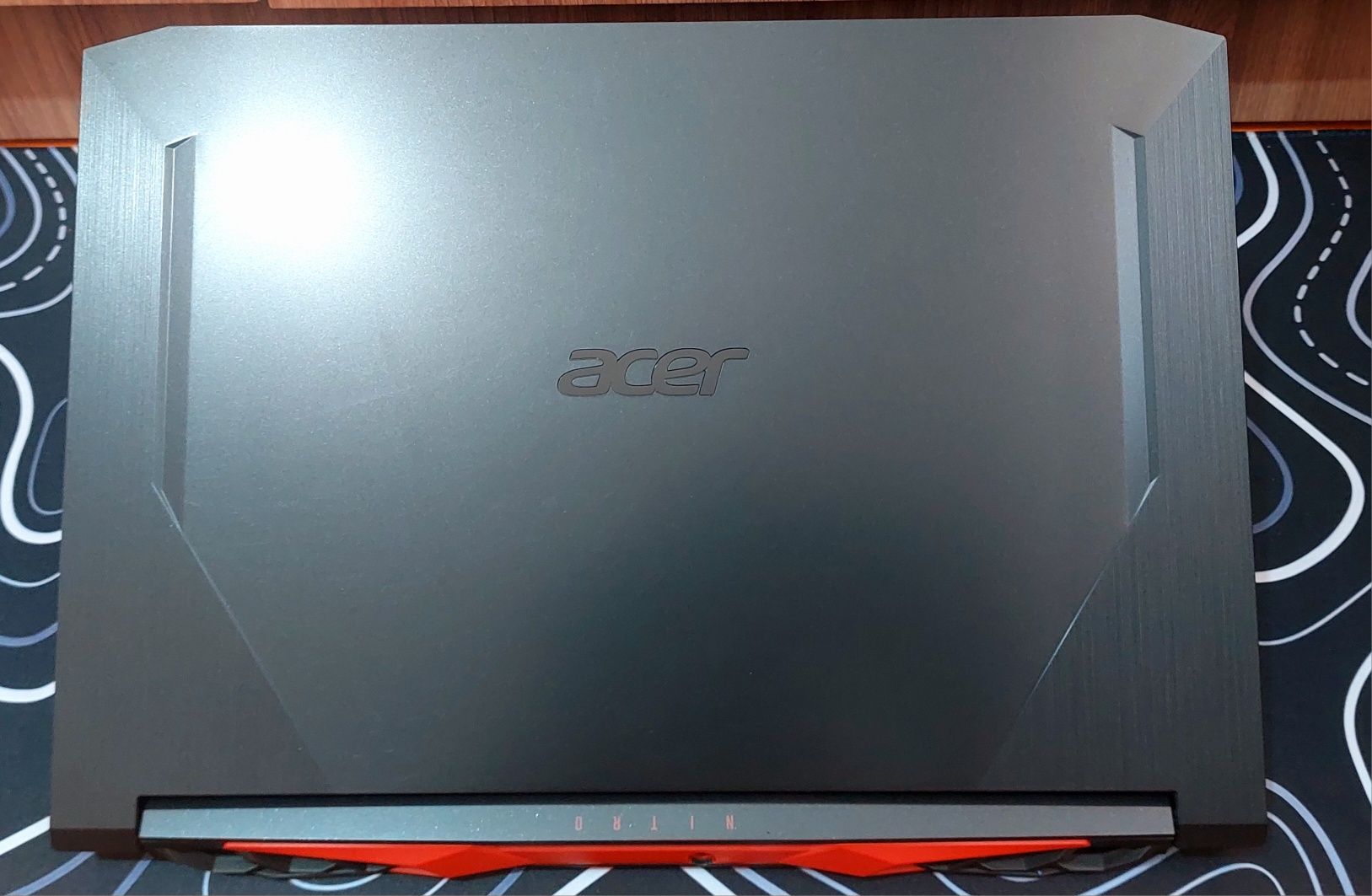 Aser Nitro 5 Core i5 1660Ti 6gb!