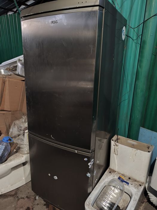 Продается холодильник Ardo