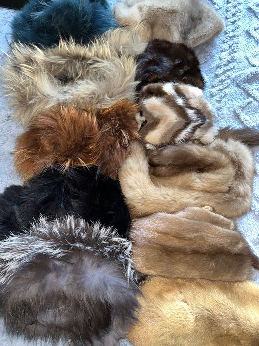 Норковый шарф и натуральные меховые полосы.