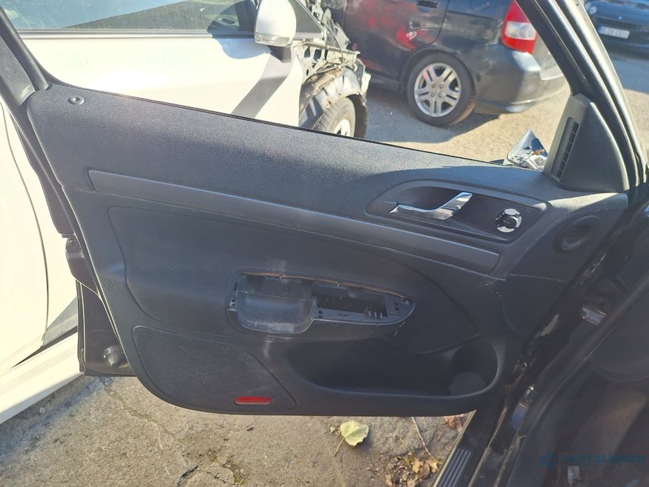 Tapiterie panou portiera fata stanga SKODA OCTAVIA 1Z3 2004 - 2013